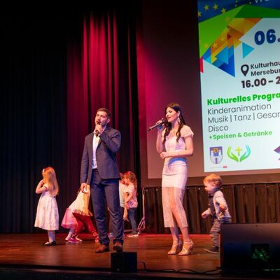 Bild vergrößern: Europafest Moldawisches Duett Yasti