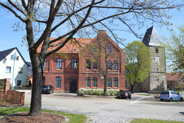 Bild vergrößern: Uichteritz Kirche