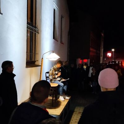 Bild vergrößern: Gedenken Pogrom kowegschule