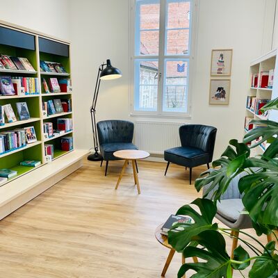 Bild vergrößern: Stadtbibliothek Weienfels neuer Raum 2