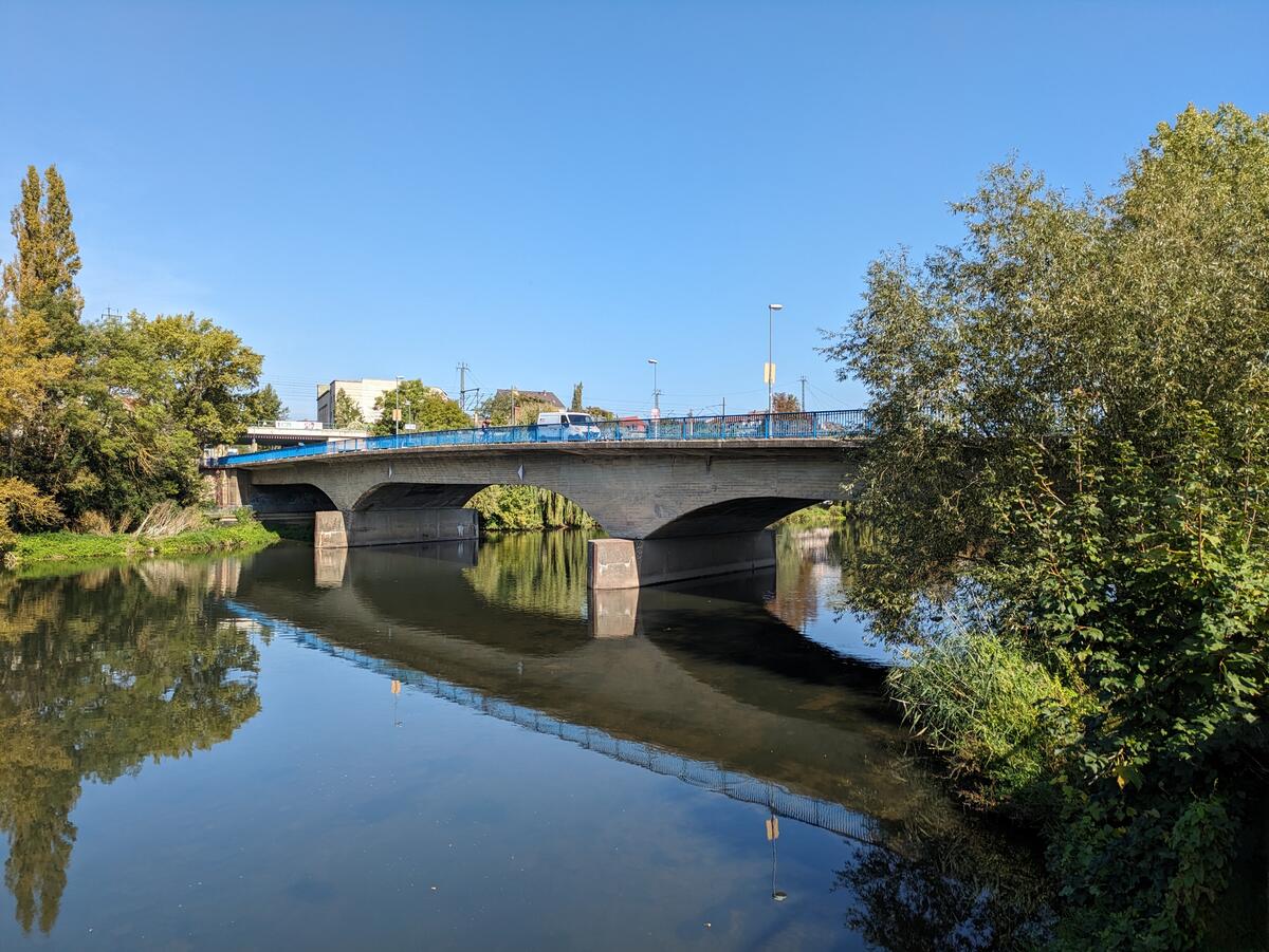 Bild vergrößern: Große Saalebrücke