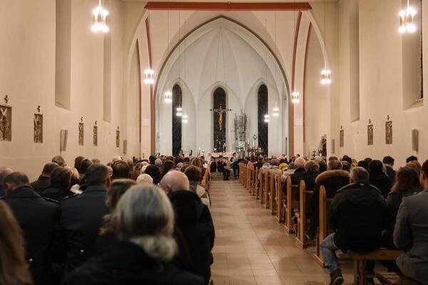 Bild vergrößern: Adventskonzert 2023 Elisabeth-Kirche