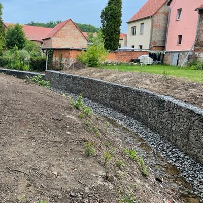Bild vergrößern: 2023-06-06 Gabionenwand Langendorf