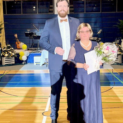 Bild vergrößern: 2023-11-18 Iris Gey Ehrennadel