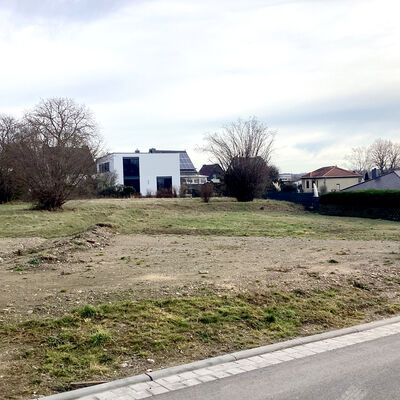 Bild vergrößern: Roßbacher Straße 8_1