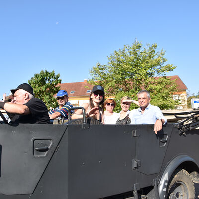 Bild vergr&ouml;&szlig;ern: St�dtepartner Oldtimerrallye _Wolf-Eike Mardas