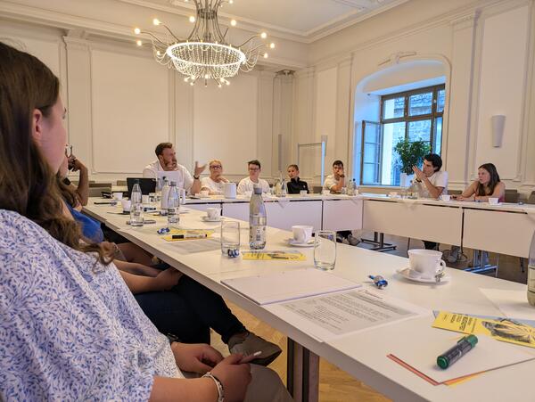 Bild vergrößern: Jugendbeteiligung Auswertungsgesprch