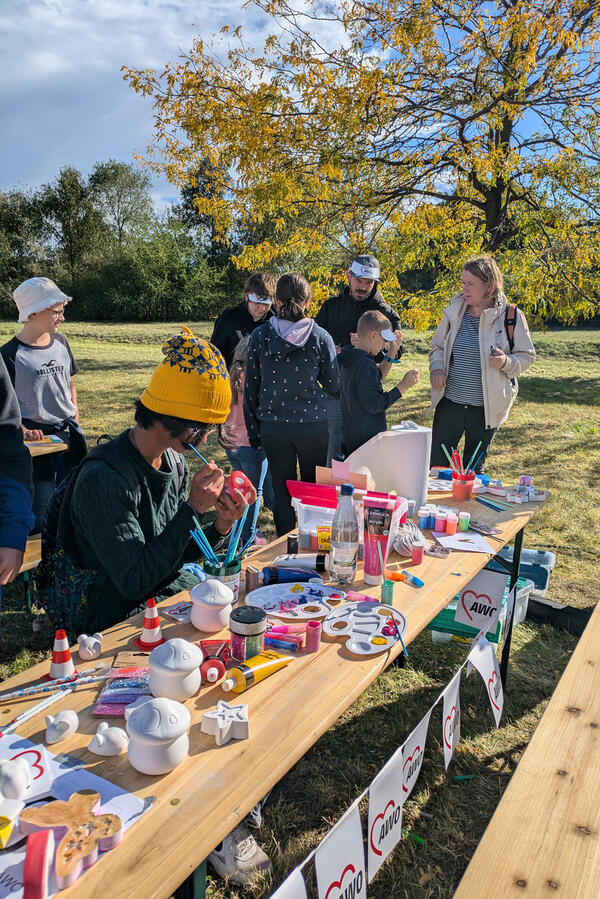 Bild vergr&ouml;&szlig;ern: Bastelstra�e Neustadtfest