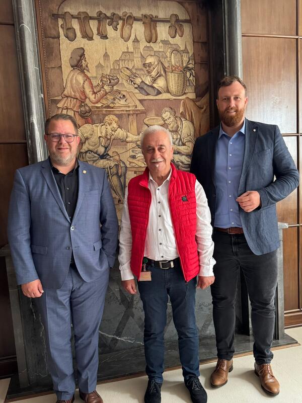 Bild vergr&ouml;&szlig;ern: Besuch Kornwestheim Salamander-Areal Eugen Hollstein