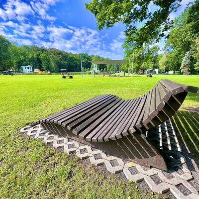 Bild vergrößern: Freibad Sonnenliege