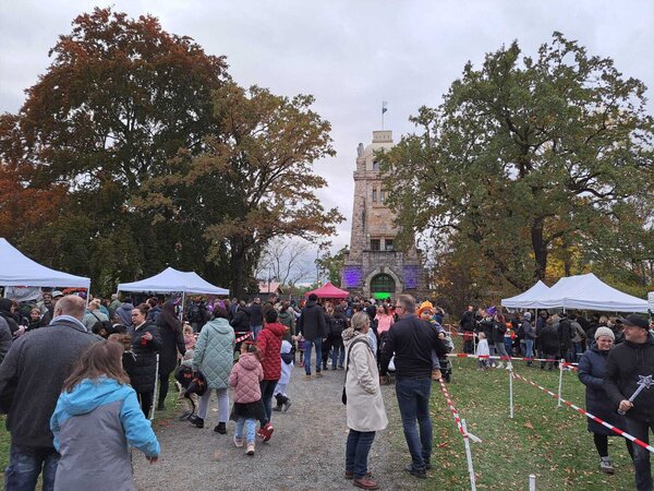 Bild vergrößern: Spuk im Turm XXL