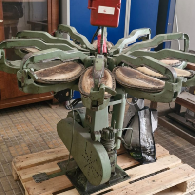 Bild vergr&ouml;&szlig;ern: 2025-04-07 Ringklebepresse