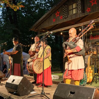 Bild vergr&ouml;&szlig;ern: Stadtfest Wei�enfels Historischer Markt Konzert_Stadt Wei�enfels Anne Kasten