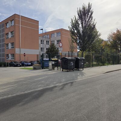 Bild vergr&ouml;&szlig;ern: Kirschweg Einstein-Grundschule