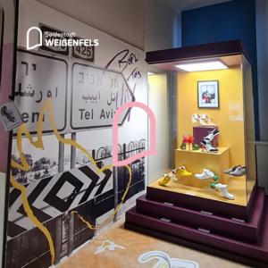 Bild vergrößern: Neugestaltete Schuhausstellung im Museum Weißenfels